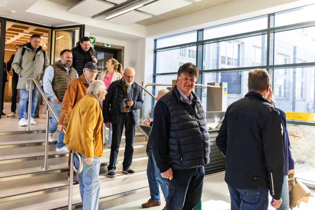 MIT - Besichtigung Flughafen Braunschweig