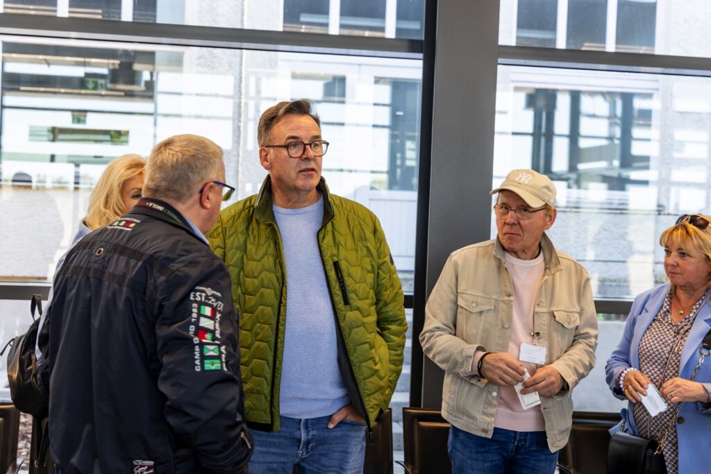 MIT - Besichtigung Flughafen Braunschweig